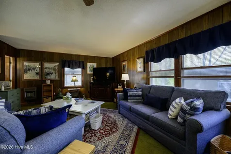 1813 Tryon Road New Bern NC 28560