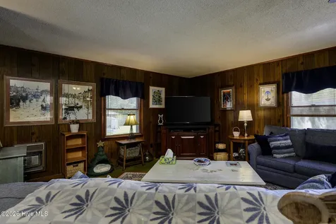 1813 Tryon Road New Bern NC 28560