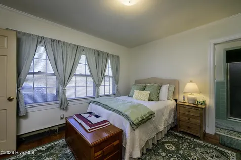 1813 Tryon Road New Bern NC 28560