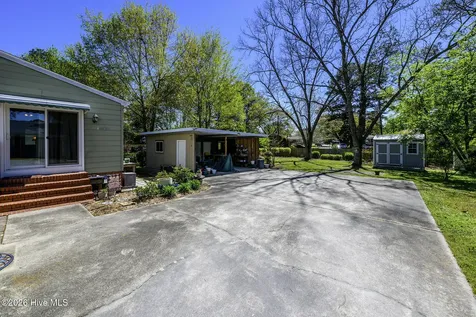 1813 Tryon Road New Bern NC 28560