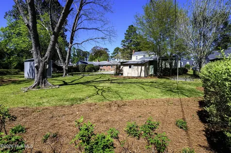 1813 Tryon Road New Bern NC 28560