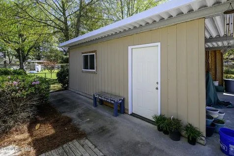 1813 Tryon Road New Bern NC 28560