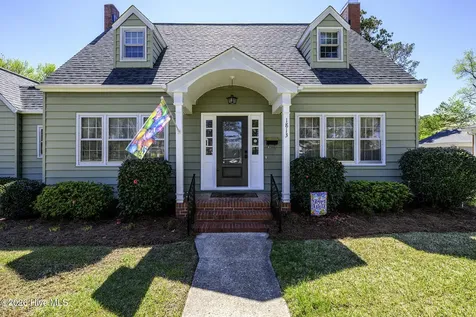 1813 Tryon Road New Bern NC 28560