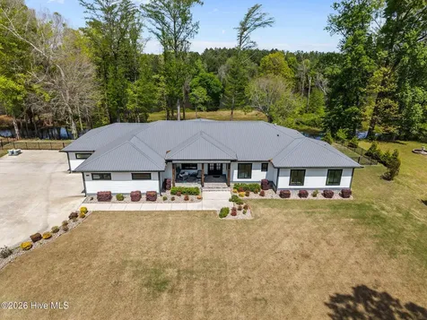 2415 Water View Road Greenville NC 27858