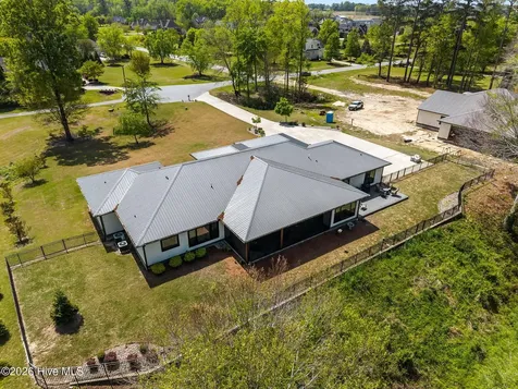 2415 Water View Road Greenville NC 27858