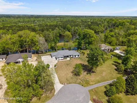 2415 Water View Road Greenville NC 27858