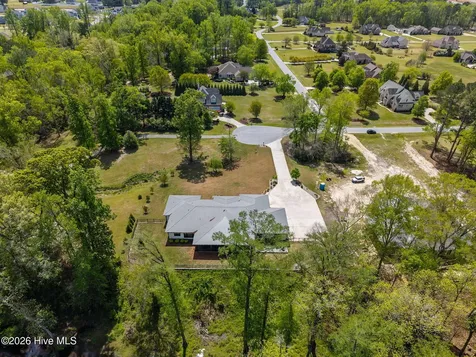 2415 Water View Road Greenville NC 27858