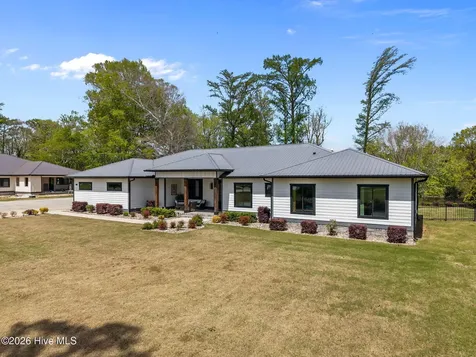 2415 Water View Road Greenville NC 27858