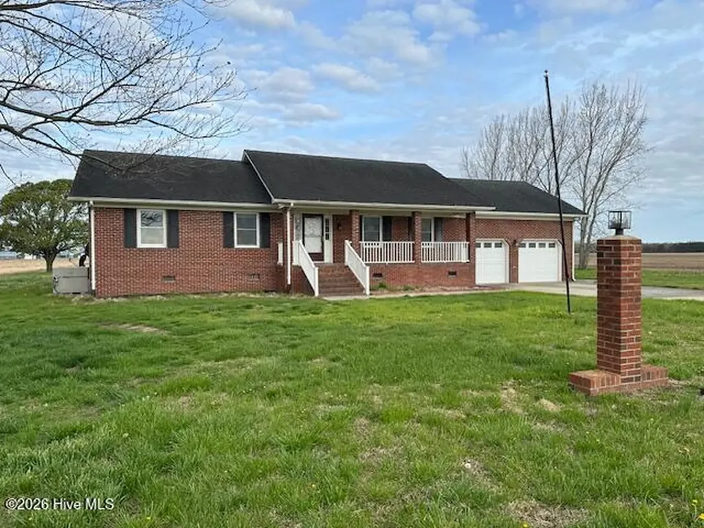 813 Cherry Glade Road Elizabeth City NC 27909