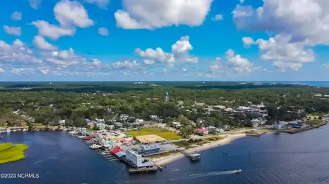 192 Elm Road Southport NC 28461