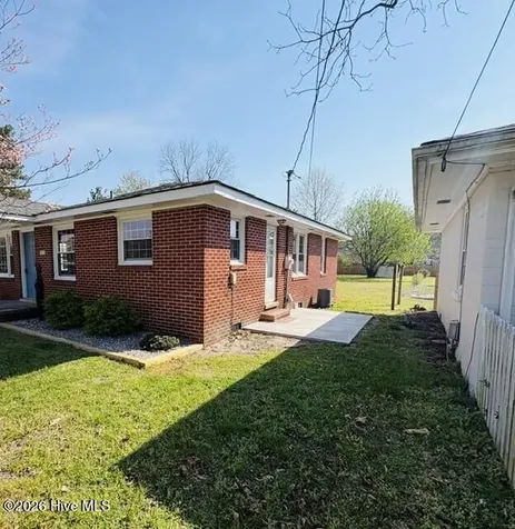 302 NE Railroad Street Pikeville NC 27863