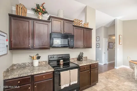 115 Heaven's Gate Drive Jacksonville NC 28546