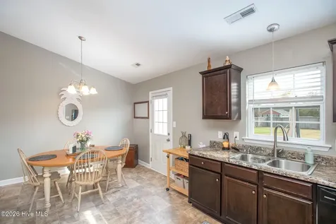 115 Heaven's Gate Drive Jacksonville NC 28546