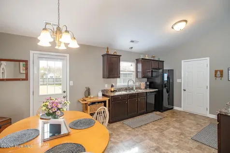 115 Heaven's Gate Drive Jacksonville NC 28546