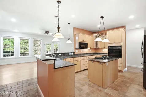 482 Riverwood Drive SE Bolivia NC 28422