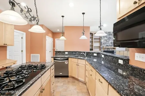 482 Riverwood Drive SE Bolivia NC 28422