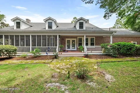 482 Riverwood Drive SE Bolivia NC 28422