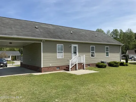 333 Olive Branch Boulevard Grifton NC 28530