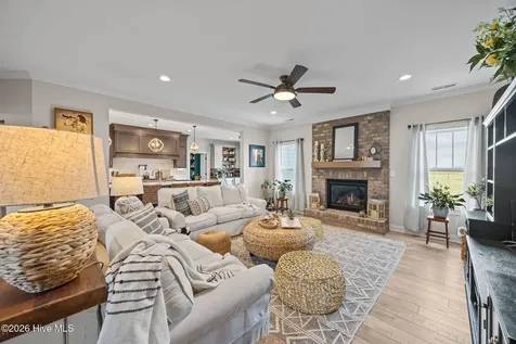 2754 Windflower Lane Grimesland NC 27837