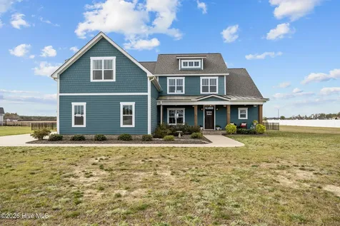 2754 Windflower Lane Grimesland NC 27837