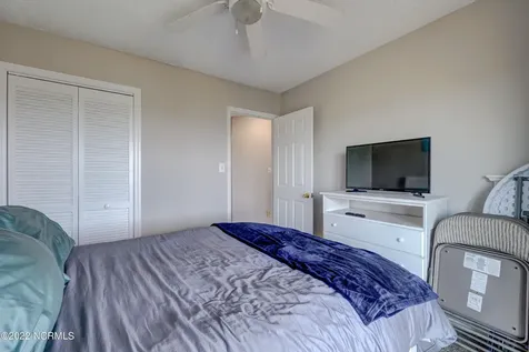 316 Bay Circle North Topsail Beach NC 28460