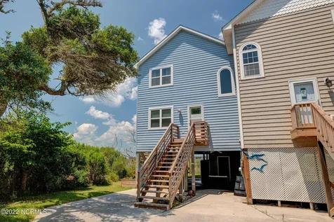 316 Bay Circle North Topsail Beach NC 28460