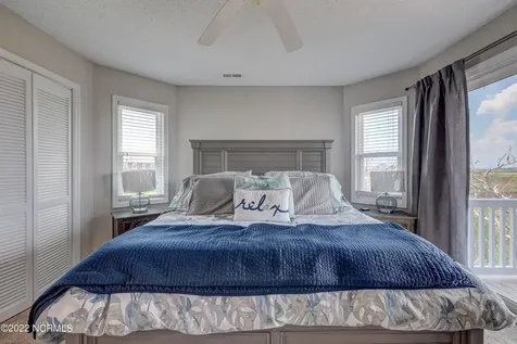 316 Bay Circle North Topsail Beach NC 28460
