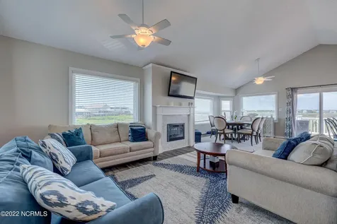 316 Bay Circle North Topsail Beach NC 28460