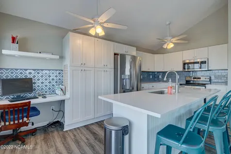 316 Bay Circle North Topsail Beach NC 28460