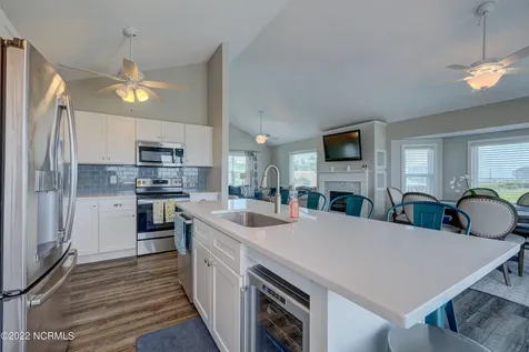316 Bay Circle North Topsail Beach NC 28460