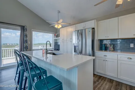 316 Bay Circle North Topsail Beach NC 28460