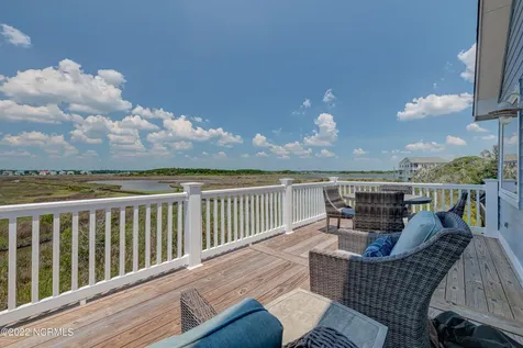 316 Bay Circle North Topsail Beach NC 28460
