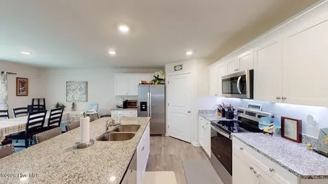 208 Grove Lane Goldsboro NC 27534
