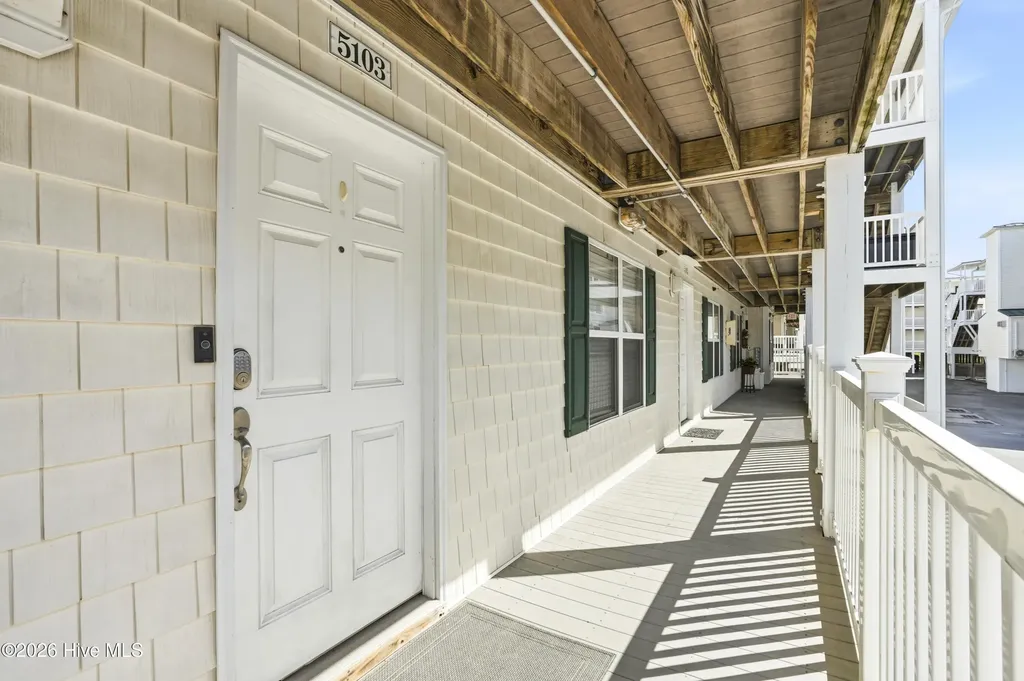 105 SE 58th Street Oak Island NC 28465