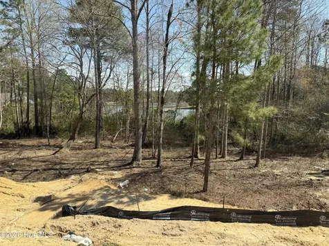 464 Redwater Trail Aberdeen NC 28315