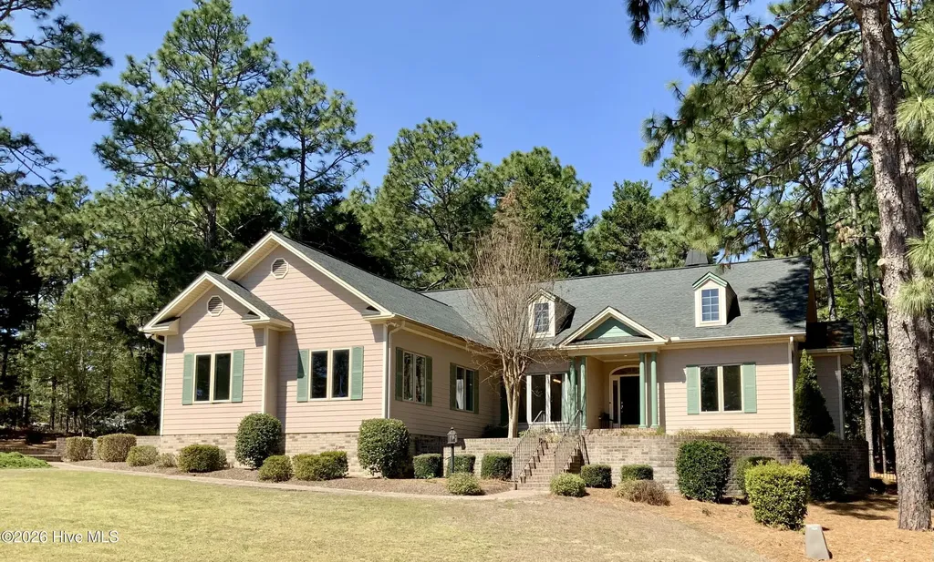 30 Steeplechase Court Southern Pines NC 28387