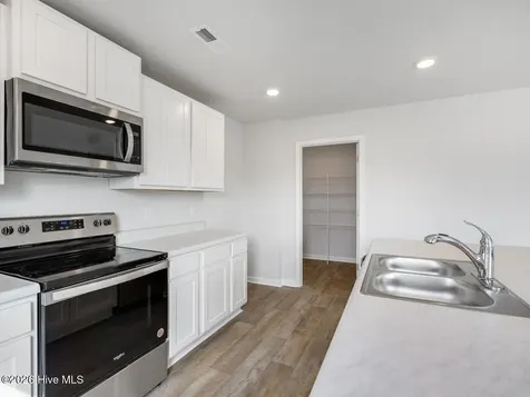 449 Driftwood Drive Richlands NC 28574