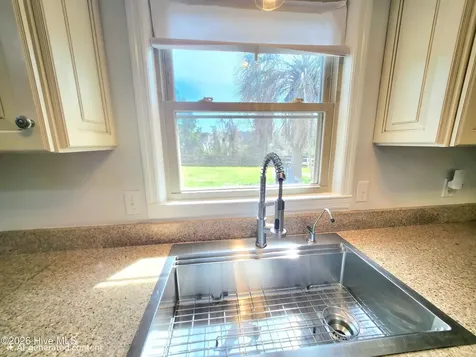 4111 Scottsdale Drive SW Shallotte NC 28470