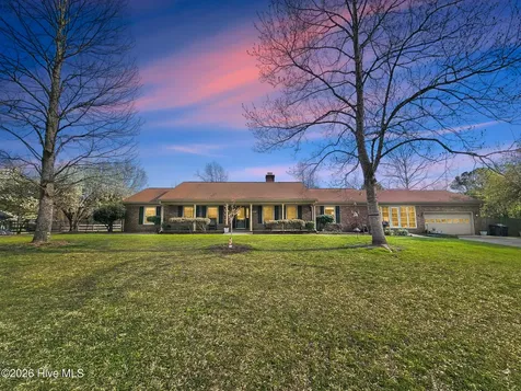 4111 Scottsdale Drive SW Shallotte NC 28470
