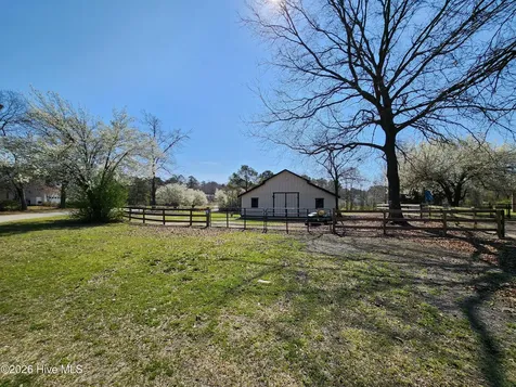 4111 Scottsdale Drive SW Shallotte NC 28470