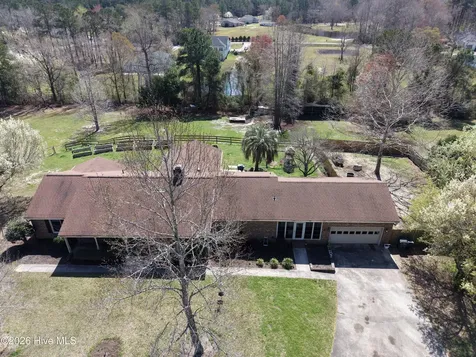 4111 Scottsdale Drive SW Shallotte NC 28470