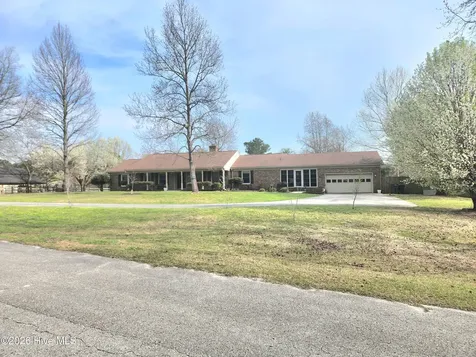 4111 Scottsdale Drive SW Shallotte NC 28470