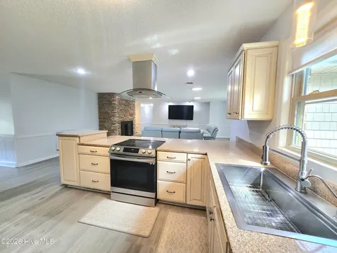 4111 Scottsdale Drive SW Shallotte NC 28470