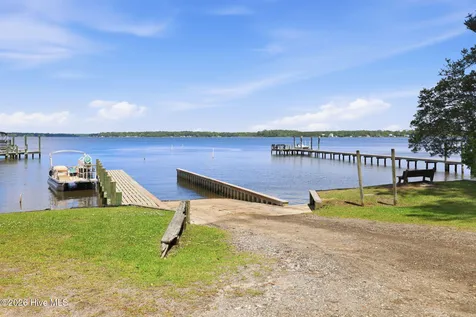 135 Otway Burns Drive Swansboro NC 28584