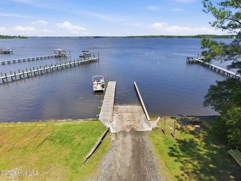 135 Otway Burns Drive Swansboro NC 28584