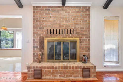 12 Sunfish Court Carolina Shores NC 28467