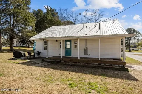 301 E Wilson Street Macclesfield NC 27852