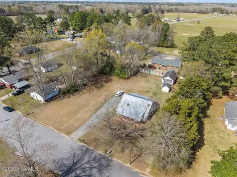 301 E Wilson Street Macclesfield NC 27852