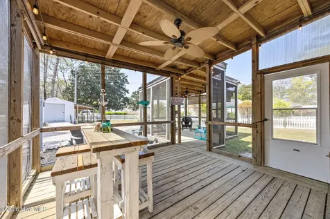 1285 Highway 101 Beaufort NC 28516