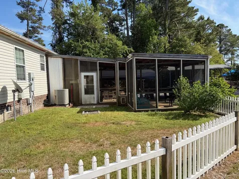 1285 Highway 101 Beaufort NC 28516